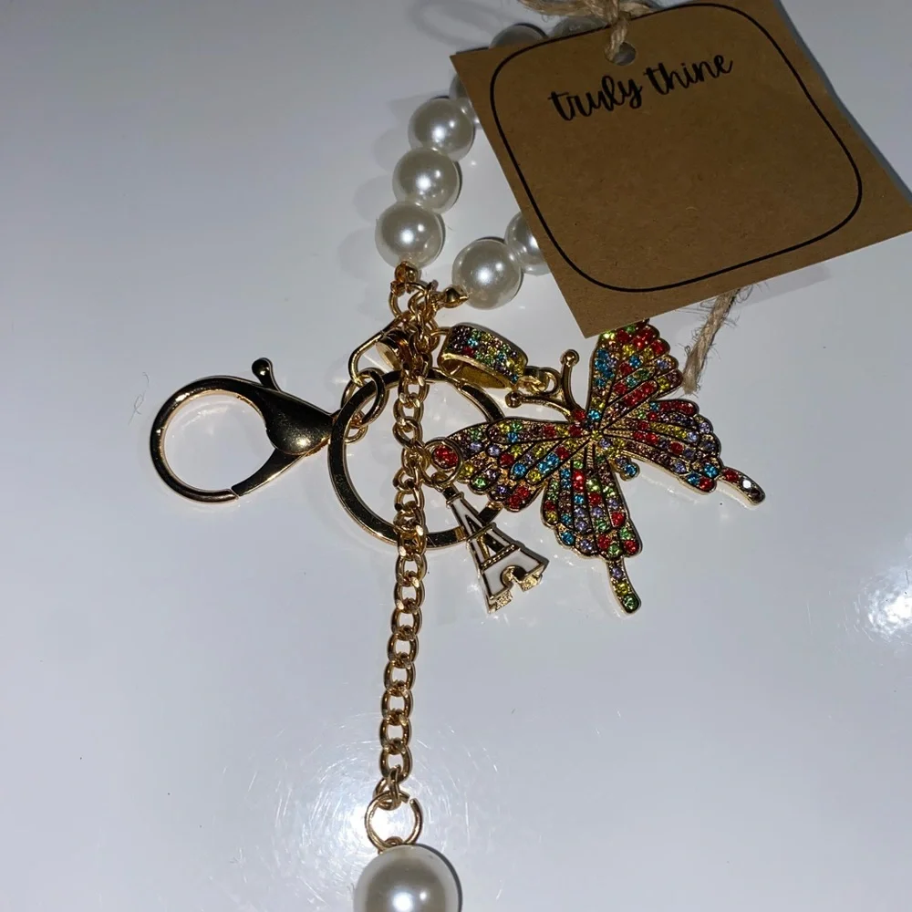 Multicolor Butterfly Keychain - Picture 1 of 1